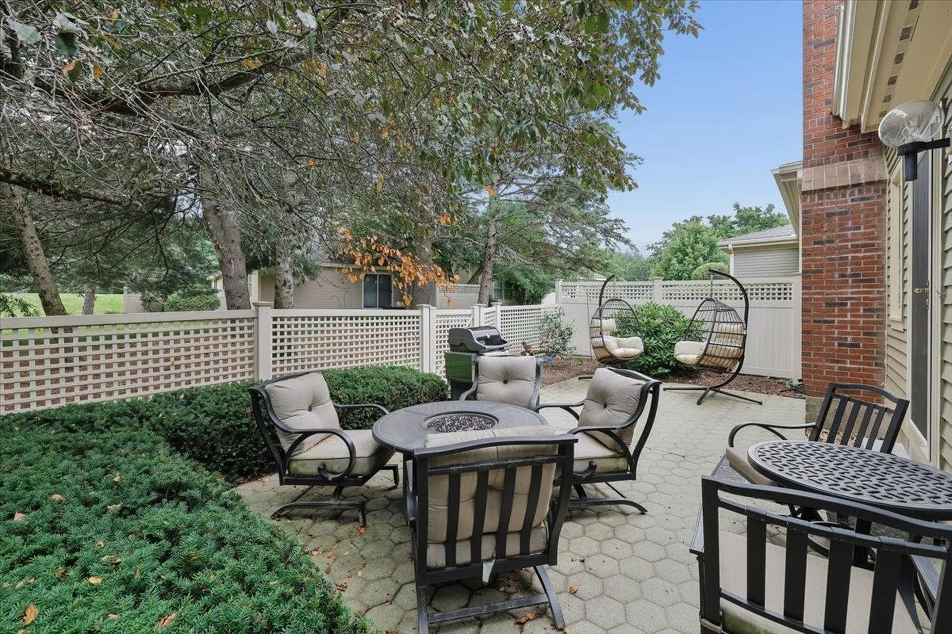 5 Pebble Beach Drive Bedford NH 03110