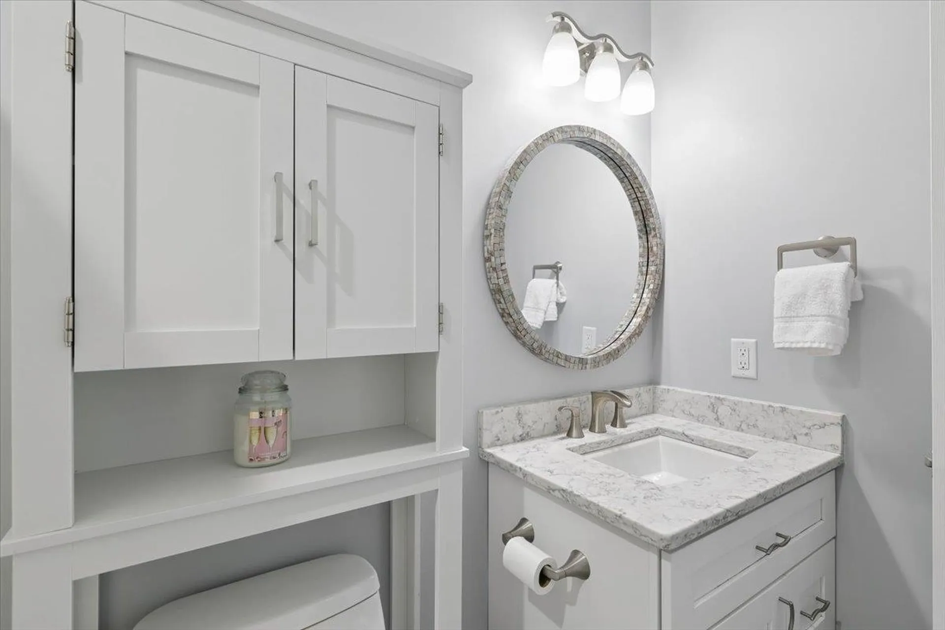 5 Pebble Beach Drive Bedford NH 03110