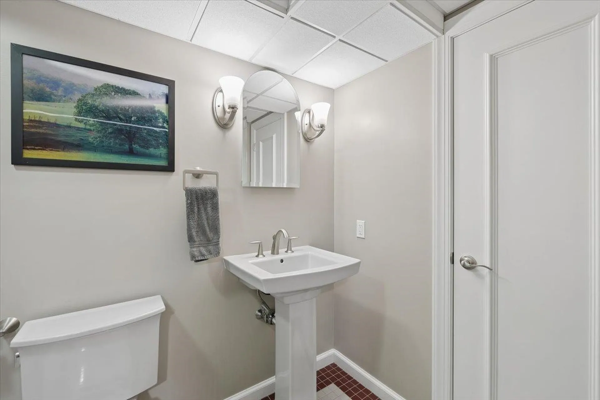 5 Pebble Beach Drive Bedford NH 03110