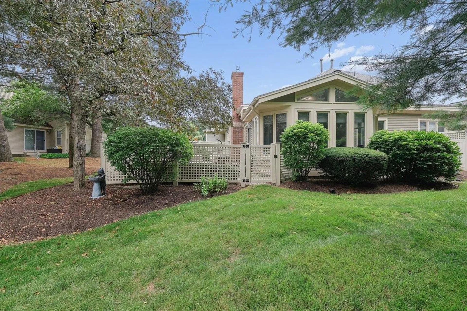 5 Pebble Beach Drive Bedford NH 03110