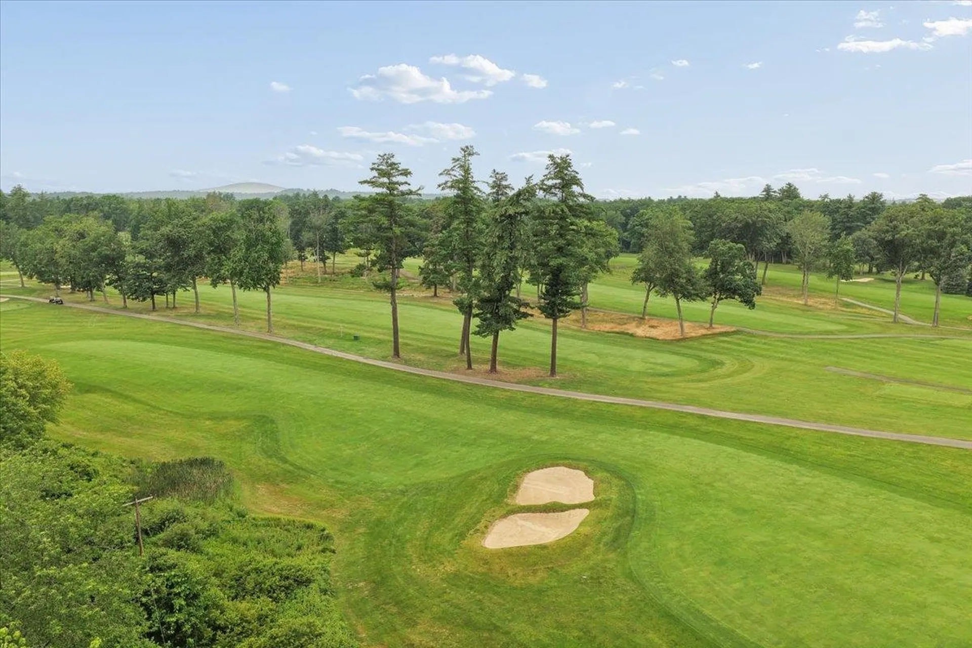 5 Pebble Beach Drive Bedford NH 03110