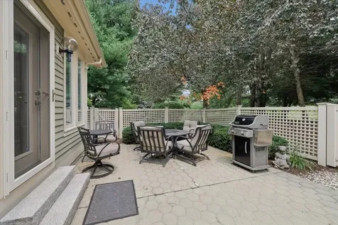 5 Pebble Beach Drive Bedford NH 03110