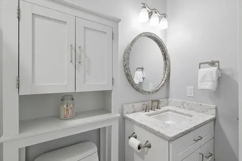 5 Pebble Beach Drive Bedford NH 03110