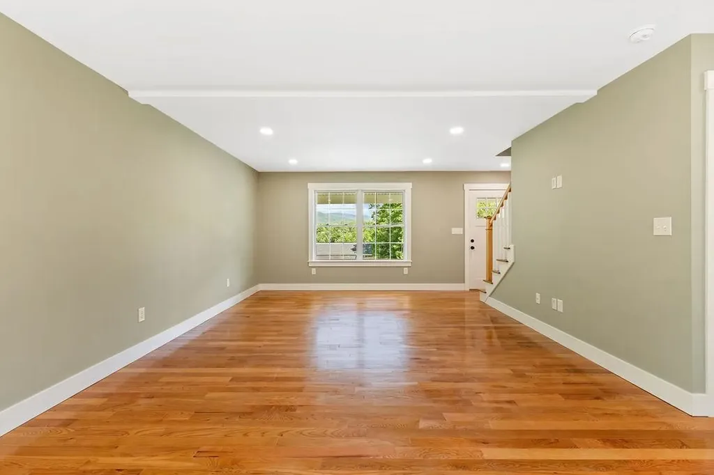 137 Lakeside Drive Haverhill NH 03765