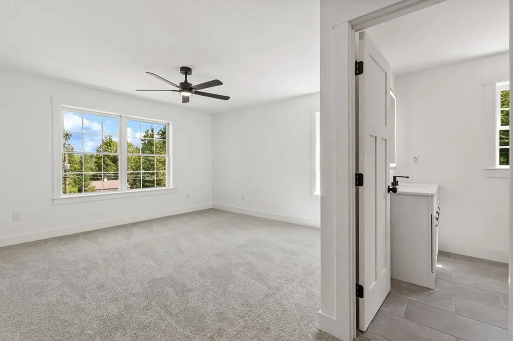 137 Lakeside Drive Haverhill NH 03765