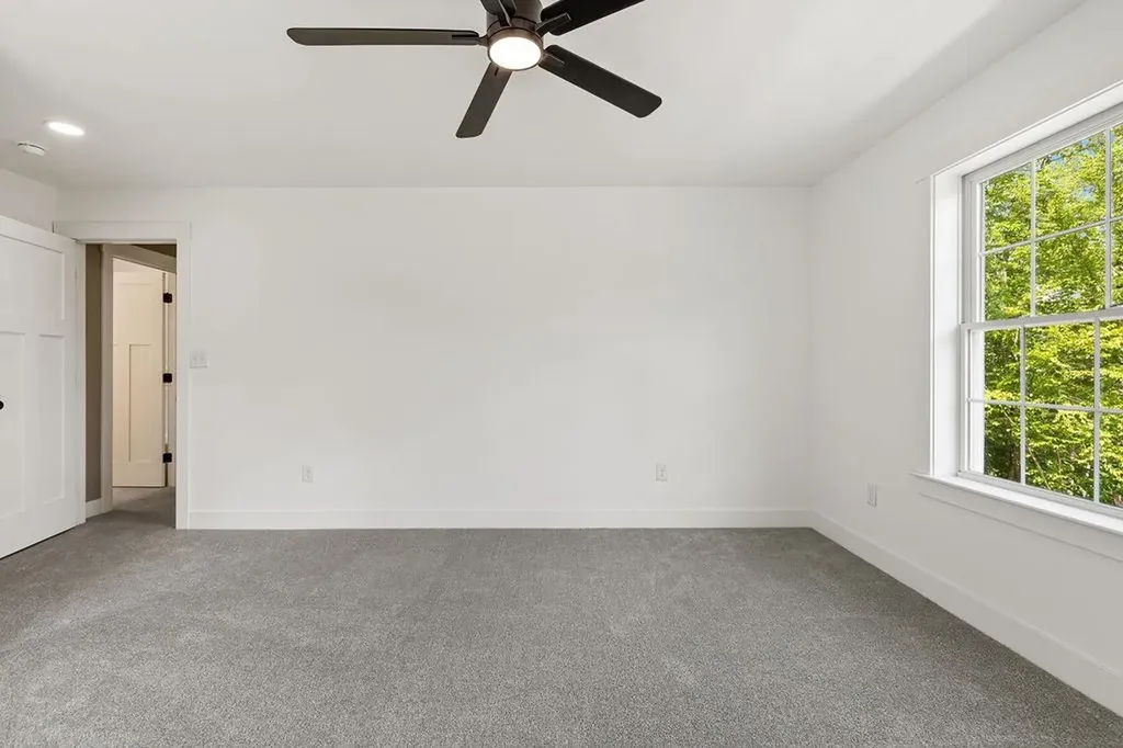 137 Lakeside Drive Haverhill NH 03765