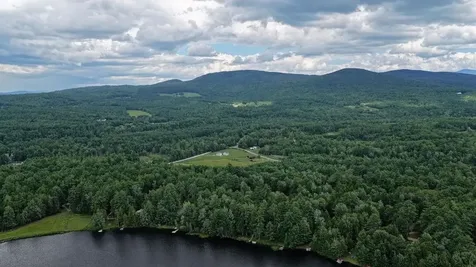 137 Lakeside Drive Haverhill NH 03765