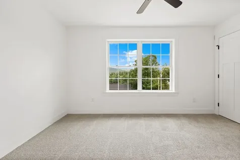 137 Lakeside Drive Haverhill NH 03765