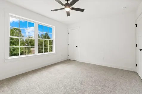 137 Lakeside Drive Haverhill NH 03765