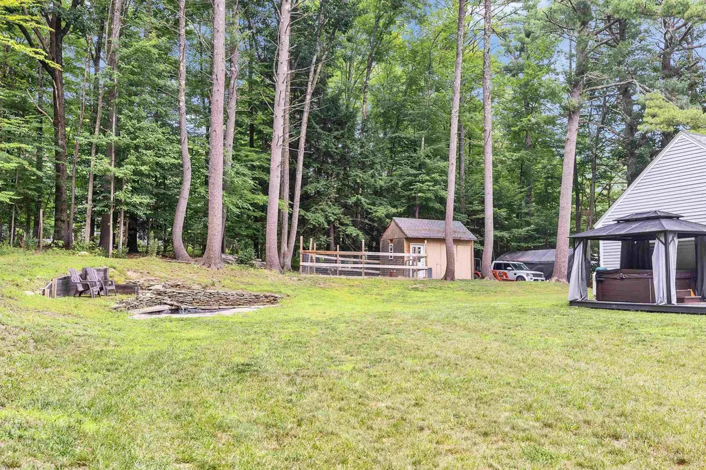 58 Hunter Farm Road Peterborough NH 03458