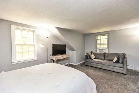 58 Hunter Farm Road Peterborough NH 03458