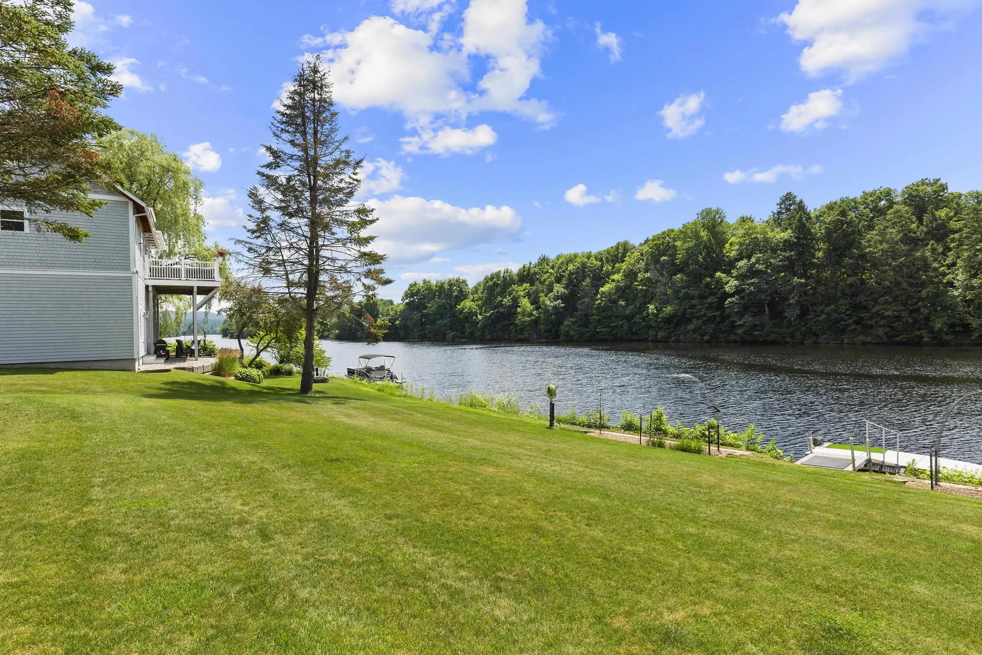 31 & 37 River Cottage Lane Orford NH 03777