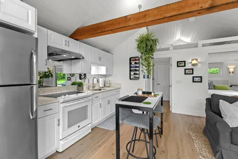 31 & 37 River Cottage Lane Orford NH 03777