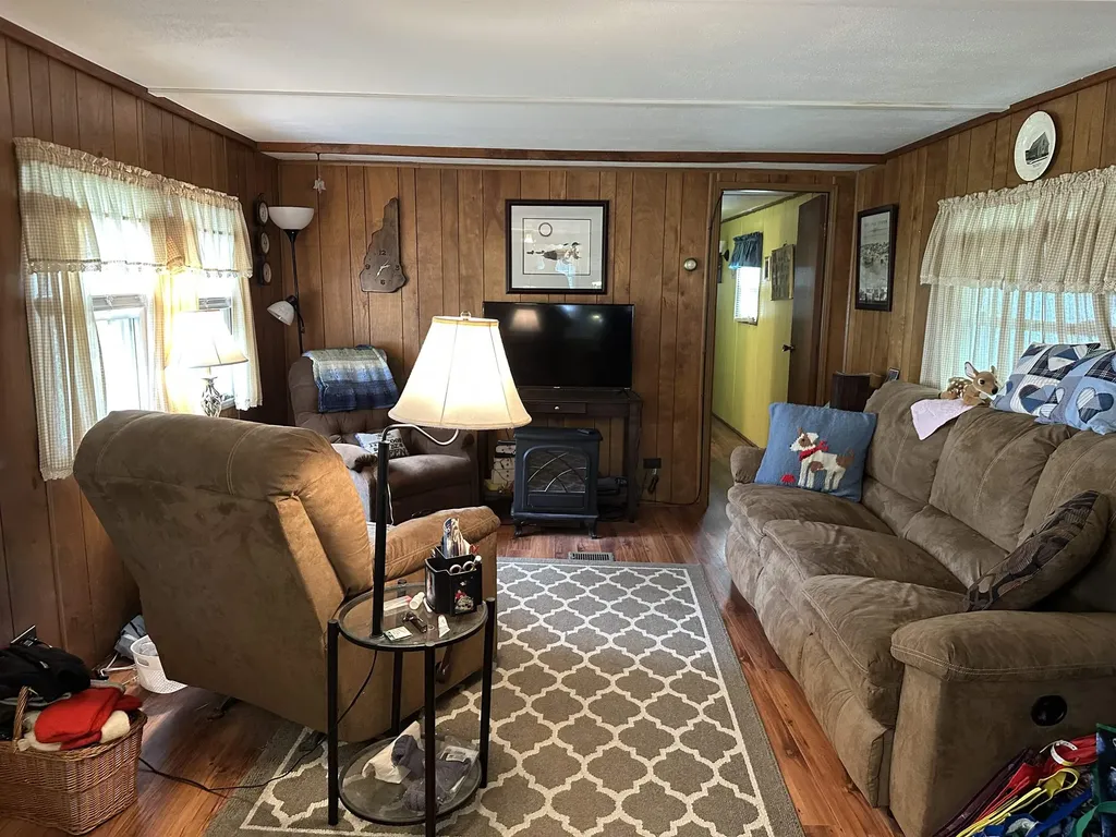 10 Woodland Park Troy NH 03465