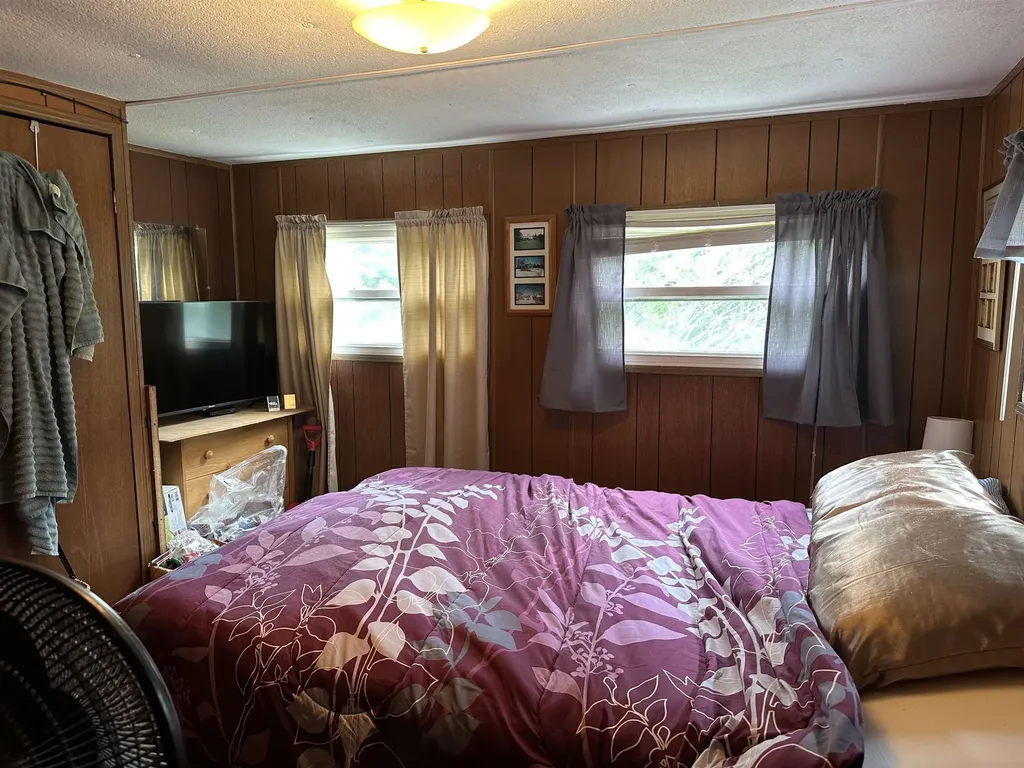 10 Woodland Park Troy NH 03465