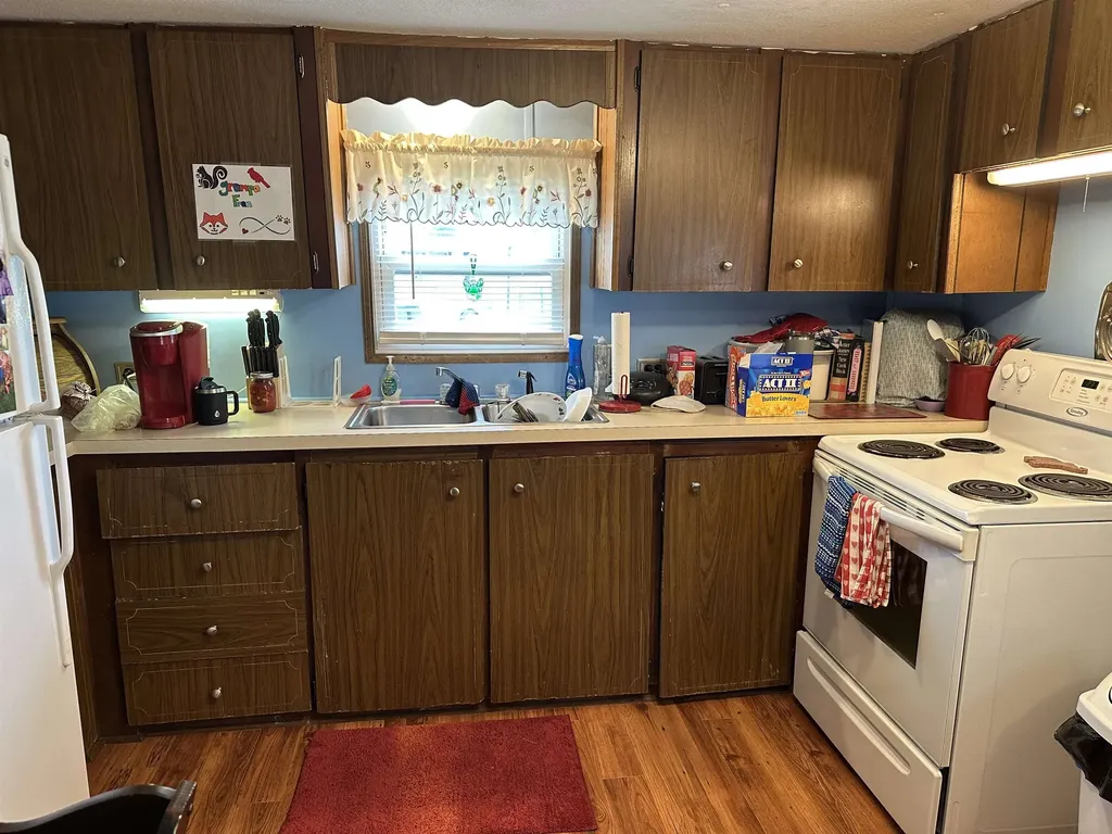 10 Woodland Park Troy NH 03465