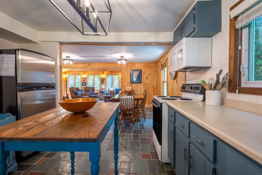 50 Rosewood Lane Castleton VT 05732