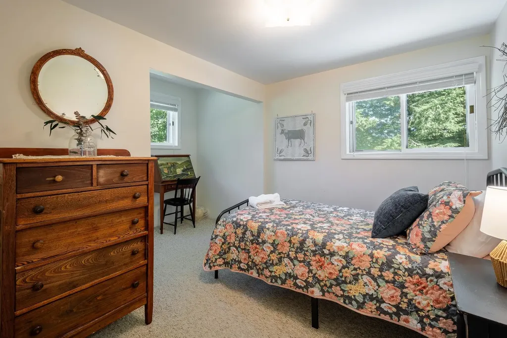 50 Rosewood Lane Castleton VT 05732