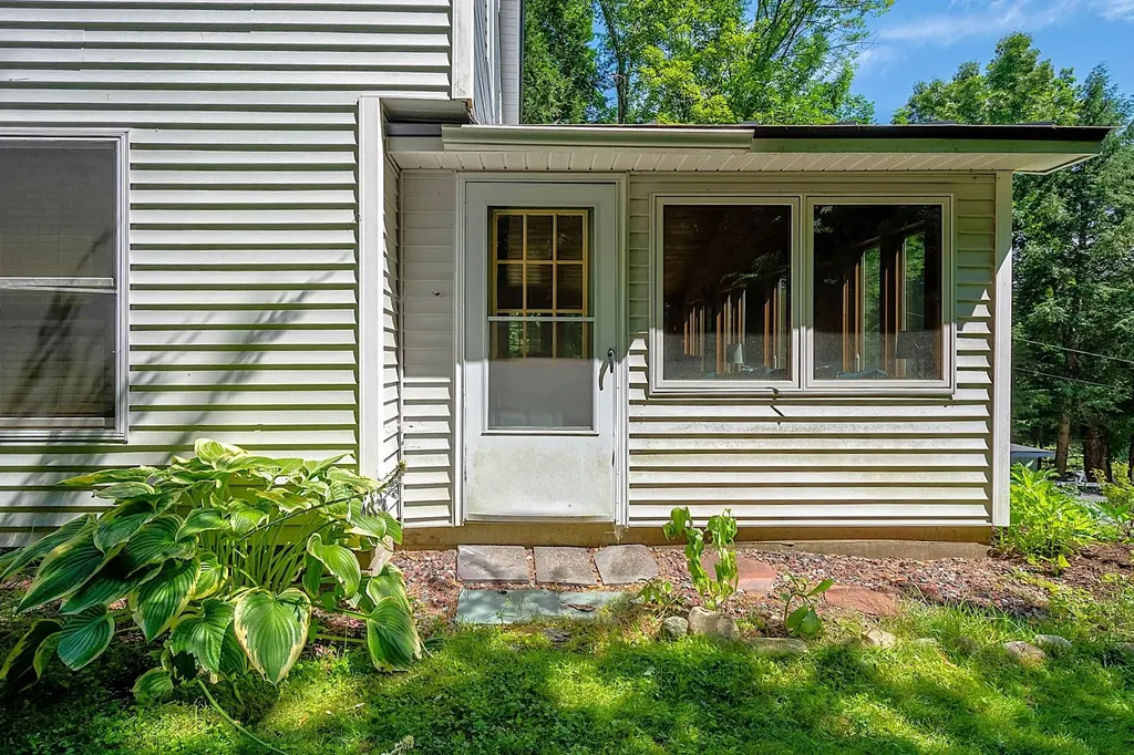 50 Rosewood Lane Castleton VT 05732