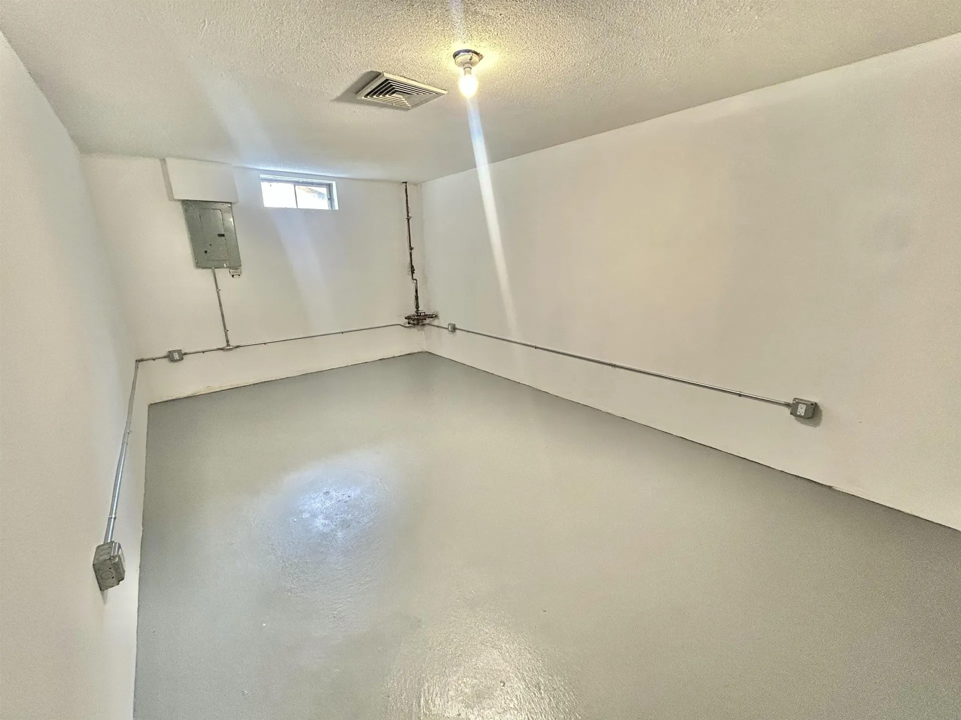 4B Pine Grove Avenue Nashua NH 03060