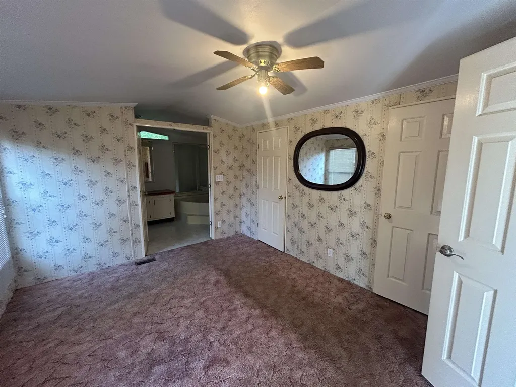 136 Sherwood Glen Somersworth NH 03878