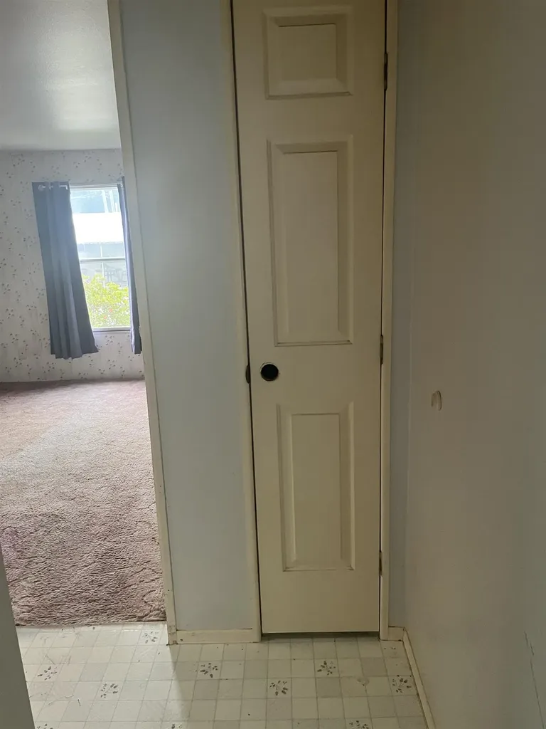 136 Sherwood Glen Somersworth NH 03878