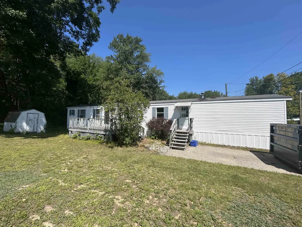 136 Sherwood Glen Somersworth NH 03878