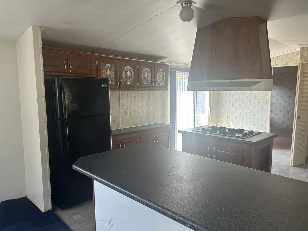 136 Sherwood Glen Somersworth NH 03878