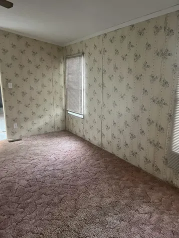 136 Sherwood Glen Somersworth NH 03878