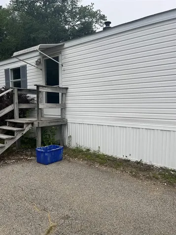 136 Sherwood Glen Somersworth NH 03878