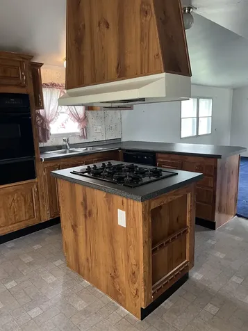 136 Sherwood Glen Somersworth NH 03878