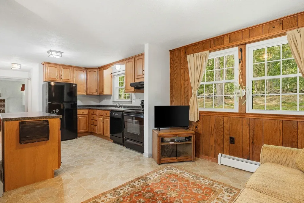 42 Harding Road Portsmouth NH 03801