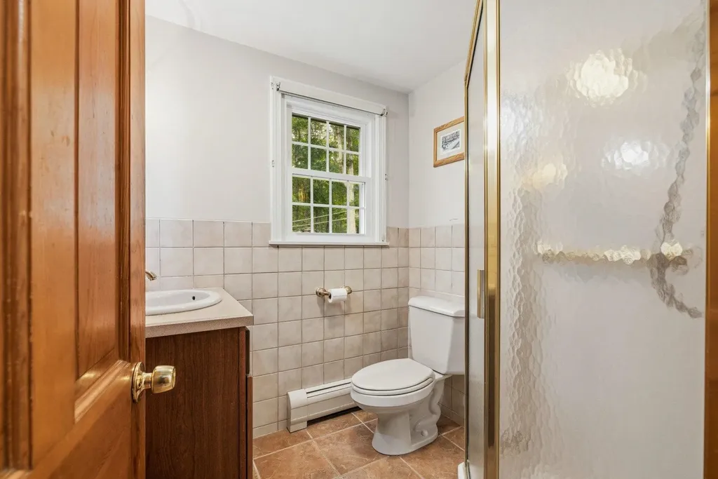 42 Harding Road Portsmouth NH 03801