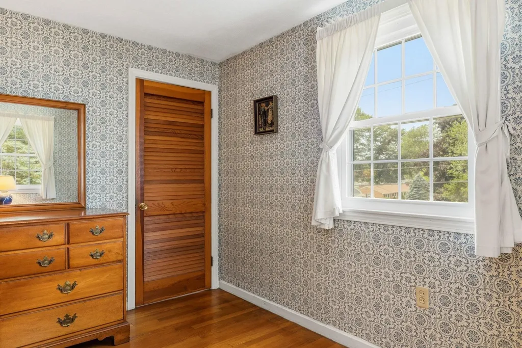 42 Harding Road Portsmouth NH 03801