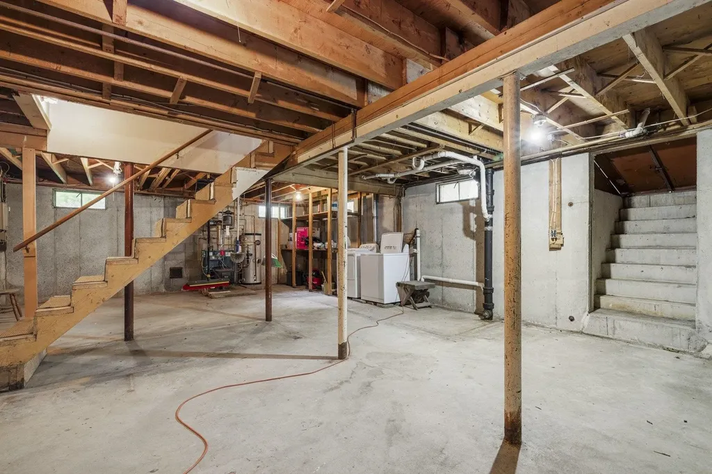 42 Harding Road Portsmouth NH 03801