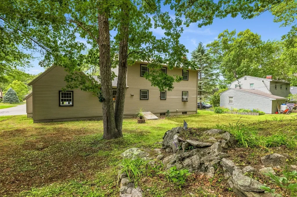 42 Harding Road Portsmouth NH 03801