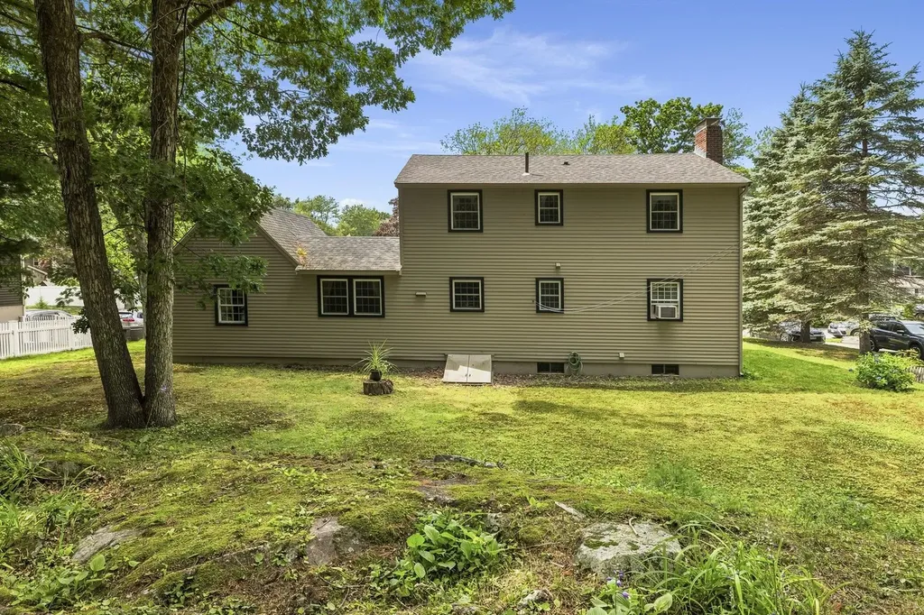 42 Harding Road Portsmouth NH 03801