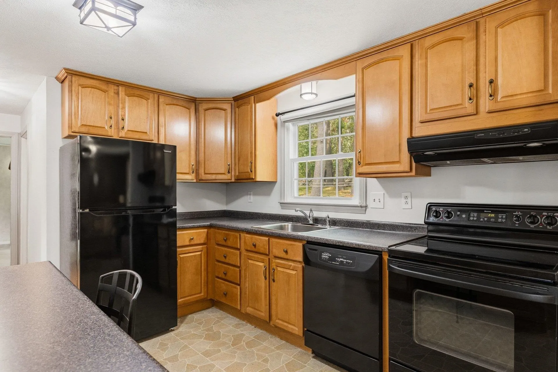 42 Harding Road Portsmouth NH 03801