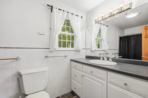 42 Harding Road Portsmouth NH 03801