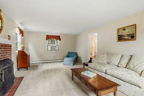 42 Harding Road Portsmouth NH 03801