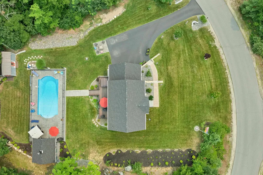 95 Olde Bridge Lane Epping NH 03042