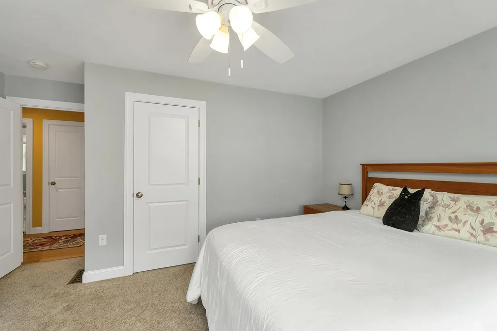95 Olde Bridge Lane Epping NH 03042