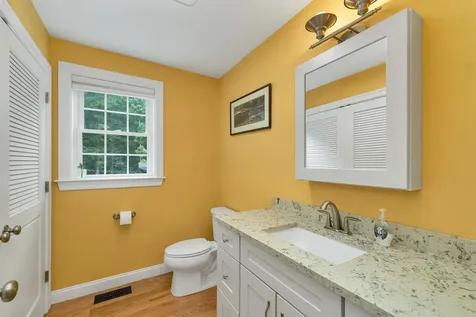 95 Olde Bridge Lane Epping NH 03042