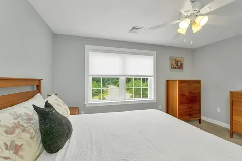 95 Olde Bridge Lane Epping NH 03042