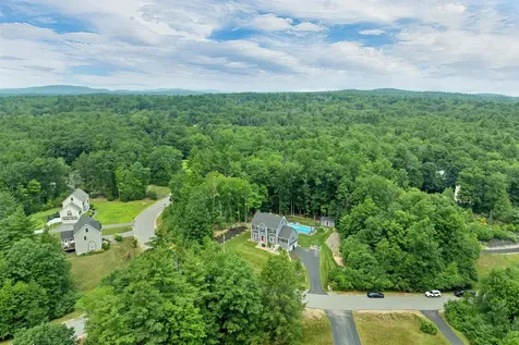 95 Olde Bridge Lane Epping NH 03042