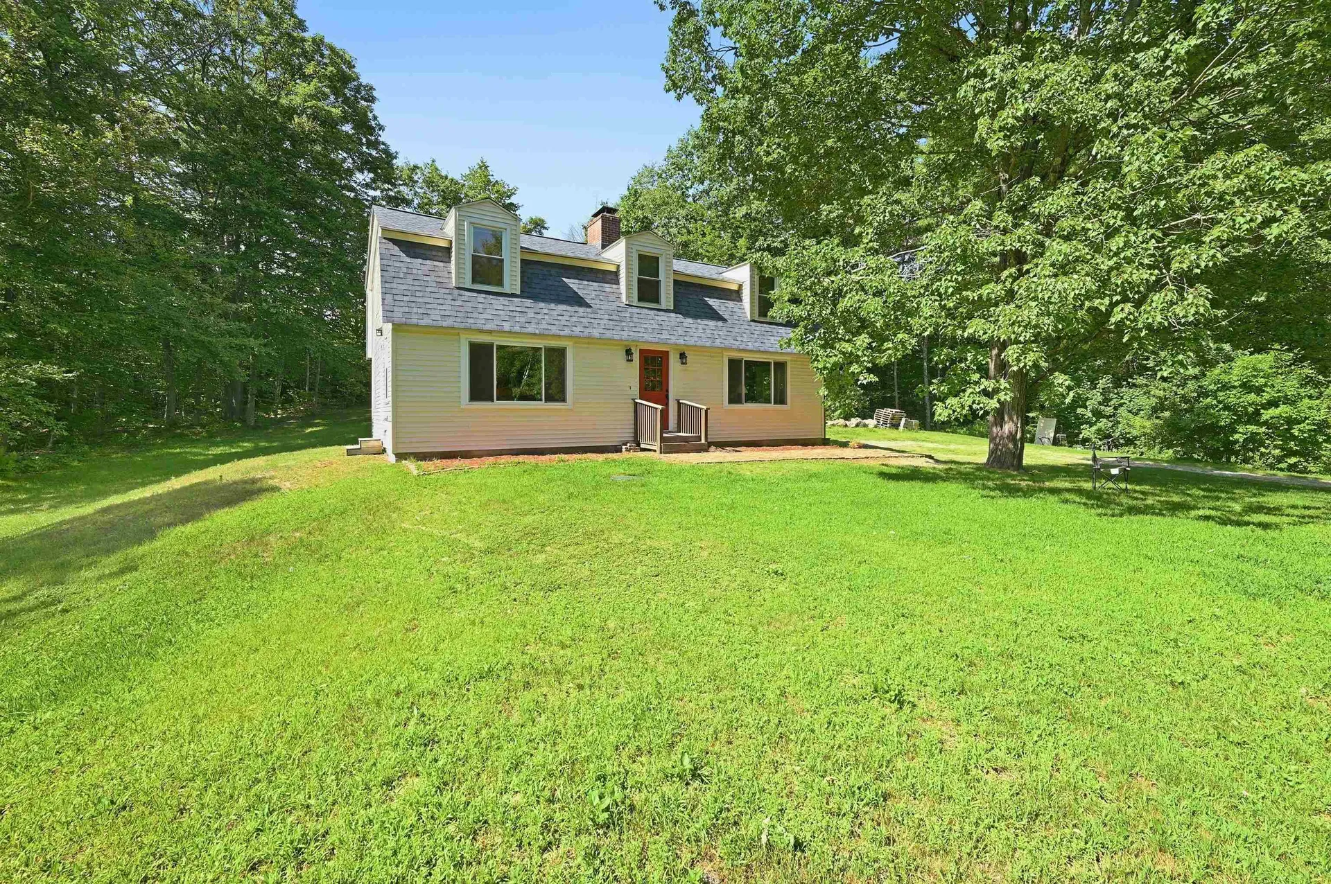 Antrim NH, 48 Turner Hill Road