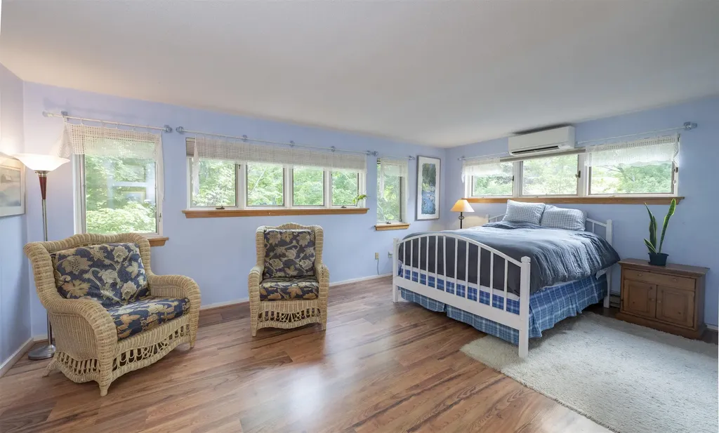 3755 Quechee Main Street Hartford VT 05059