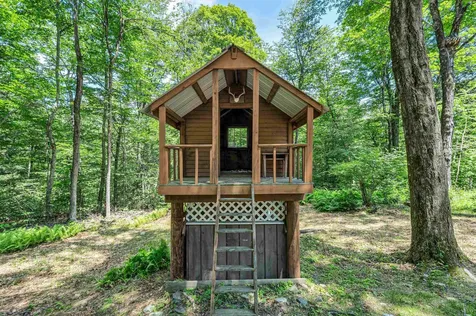 66 Upper Oak Hill Road Newfane VT 05345