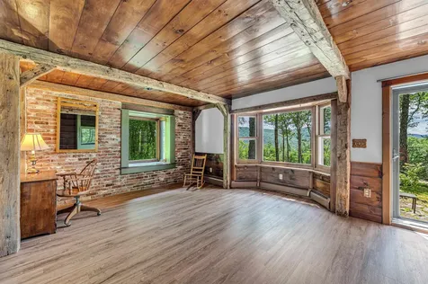 66 Upper Oak Hill Road Newfane VT 05345
