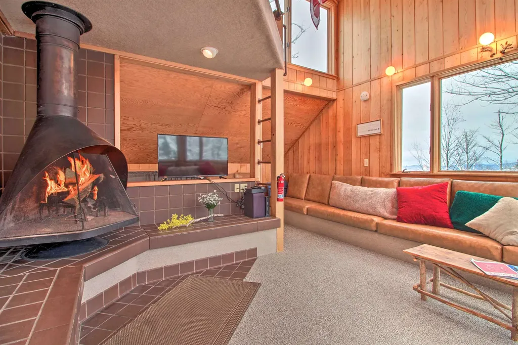 106 Upper Loop Ludlow VT 05149